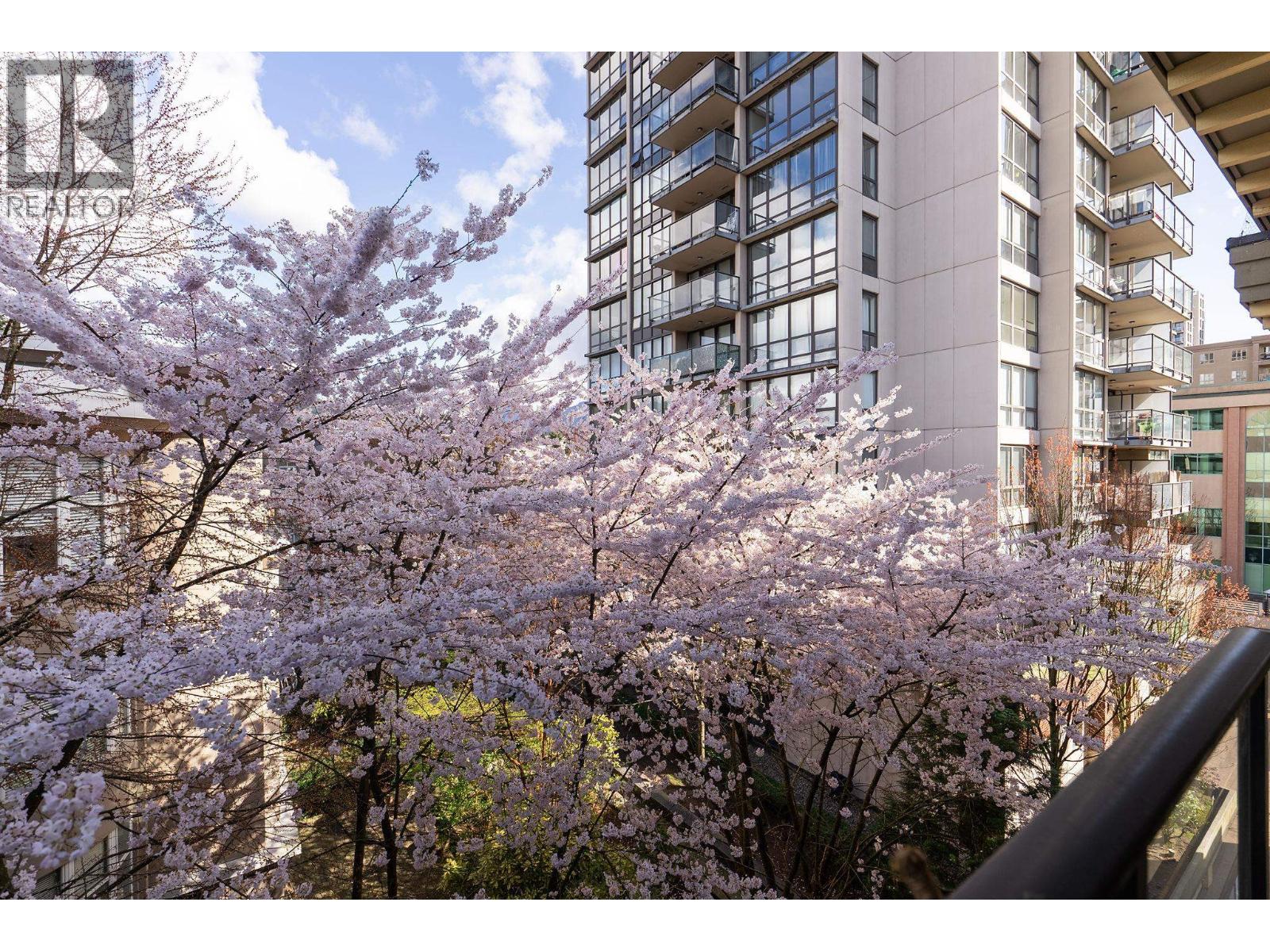 403 2957 Glen Drive, Coquitlam, British Columbia  V3B 0B5 - Photo 17 - R3113364