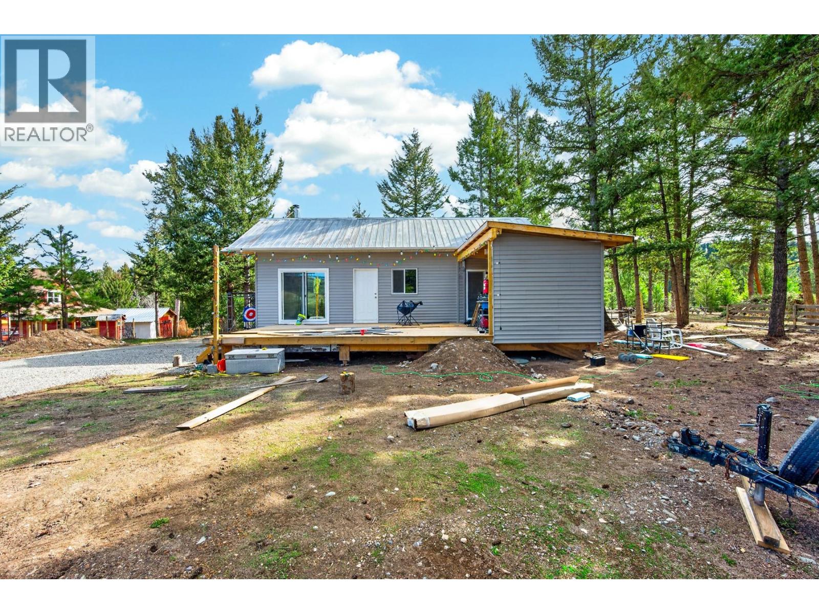 597 Wild Rose Drive, Merritt, British Columbia  V1K 1B8 - Photo 2 - 10376563