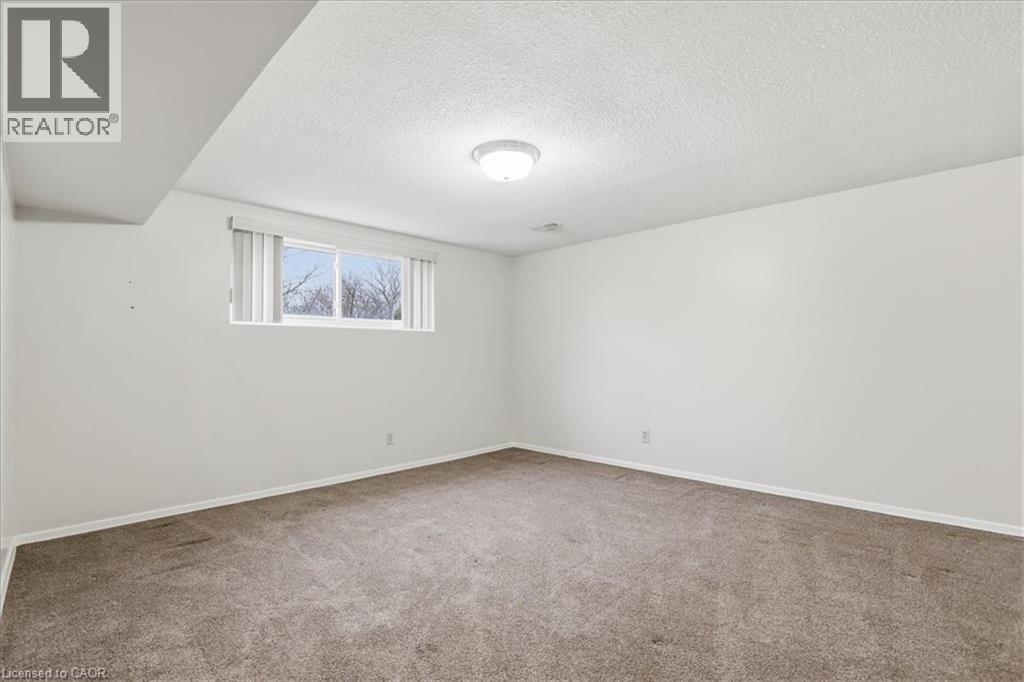 94 Colebrook Court, Kitchener, Ontario  N2E 1Y8 - Photo 23 - 40820627