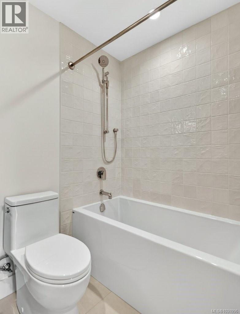 D 875 Grumman Pl, Comox, British Columbia  V9M 4H9 - Photo 30 - 1031996