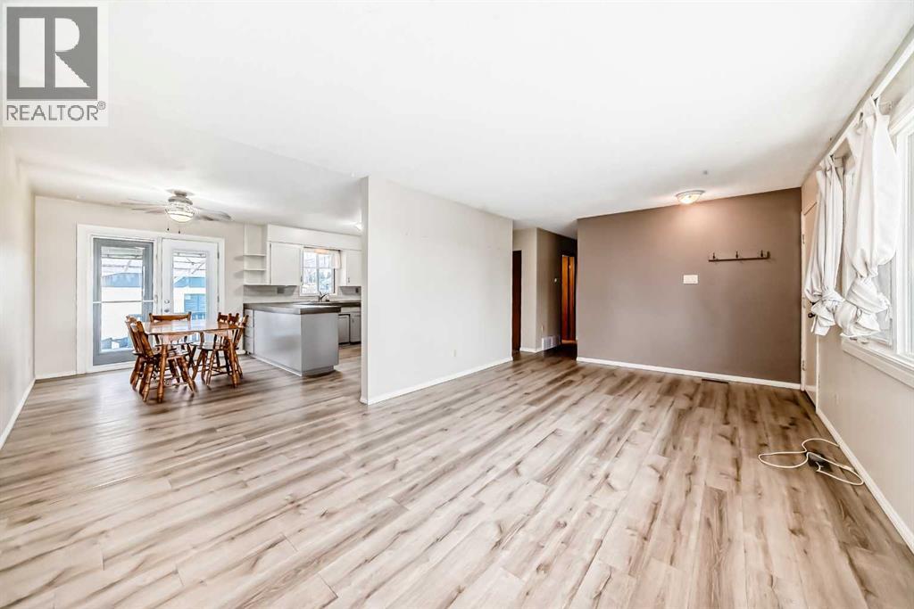 5416 55 Street, Ponoka, Alberta  T4J 1L8 - Photo 11 - A2301398