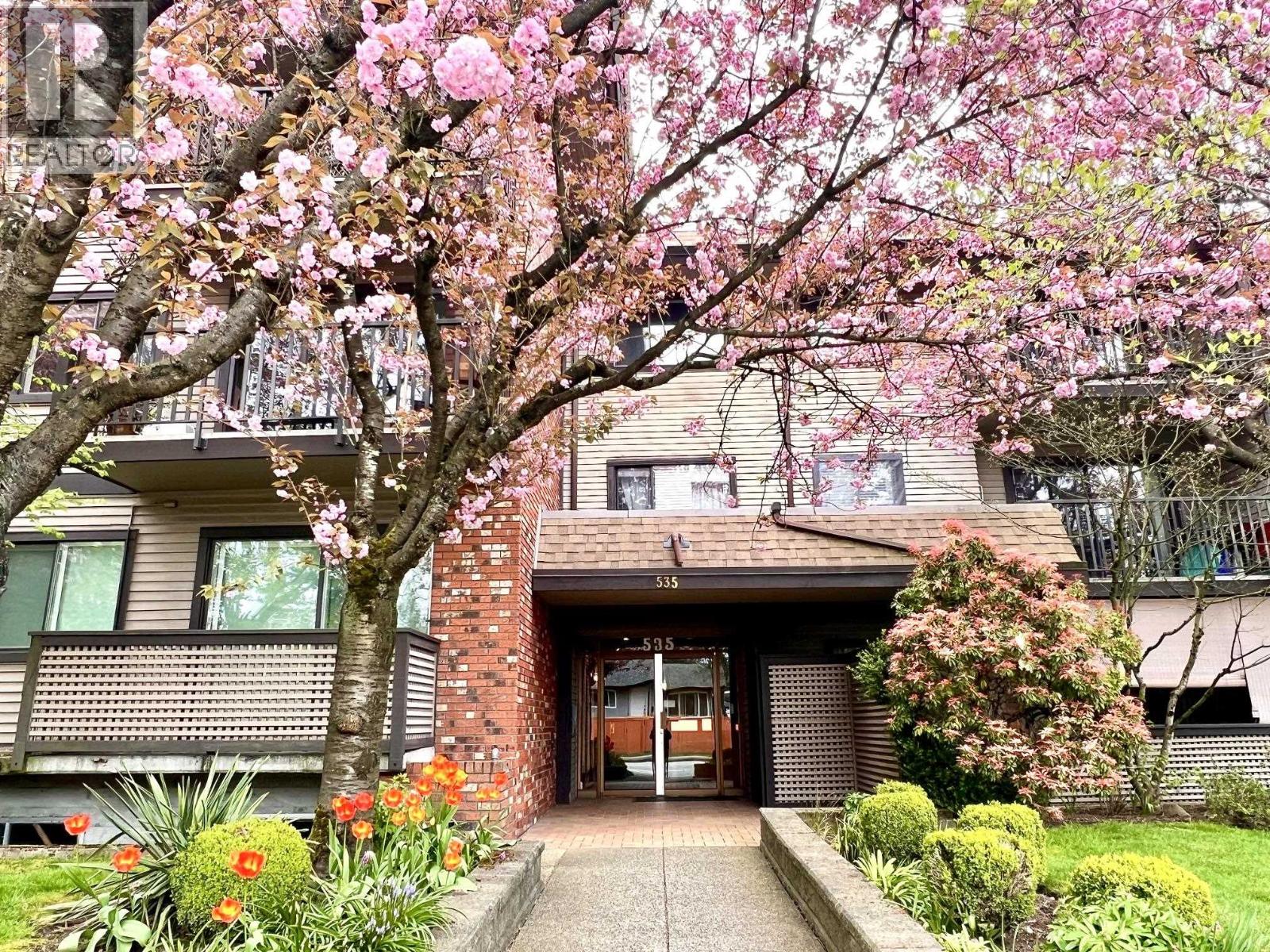 202 535 Blue Mountain Street, Coquitlam, British Columbia  V3J 4R2 - Photo 2 - R3073426