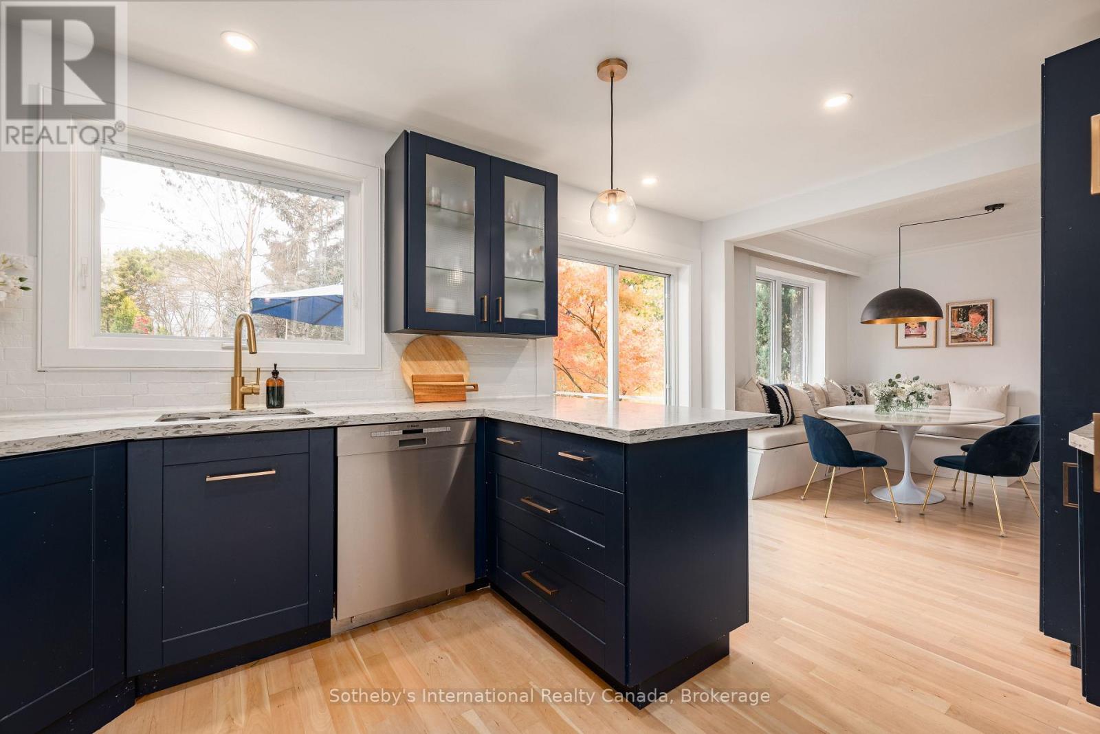 71 North Forster Park Drive, Oakville, Ontario  L6K 1Z4 - Photo 13 - W13021096