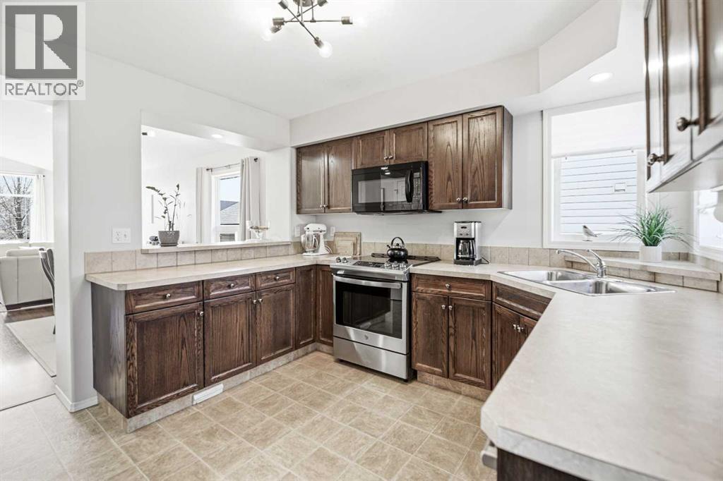 60 Garden Road, Lacombe, Alberta  T4L 2P1 - Photo 6 - A2303276