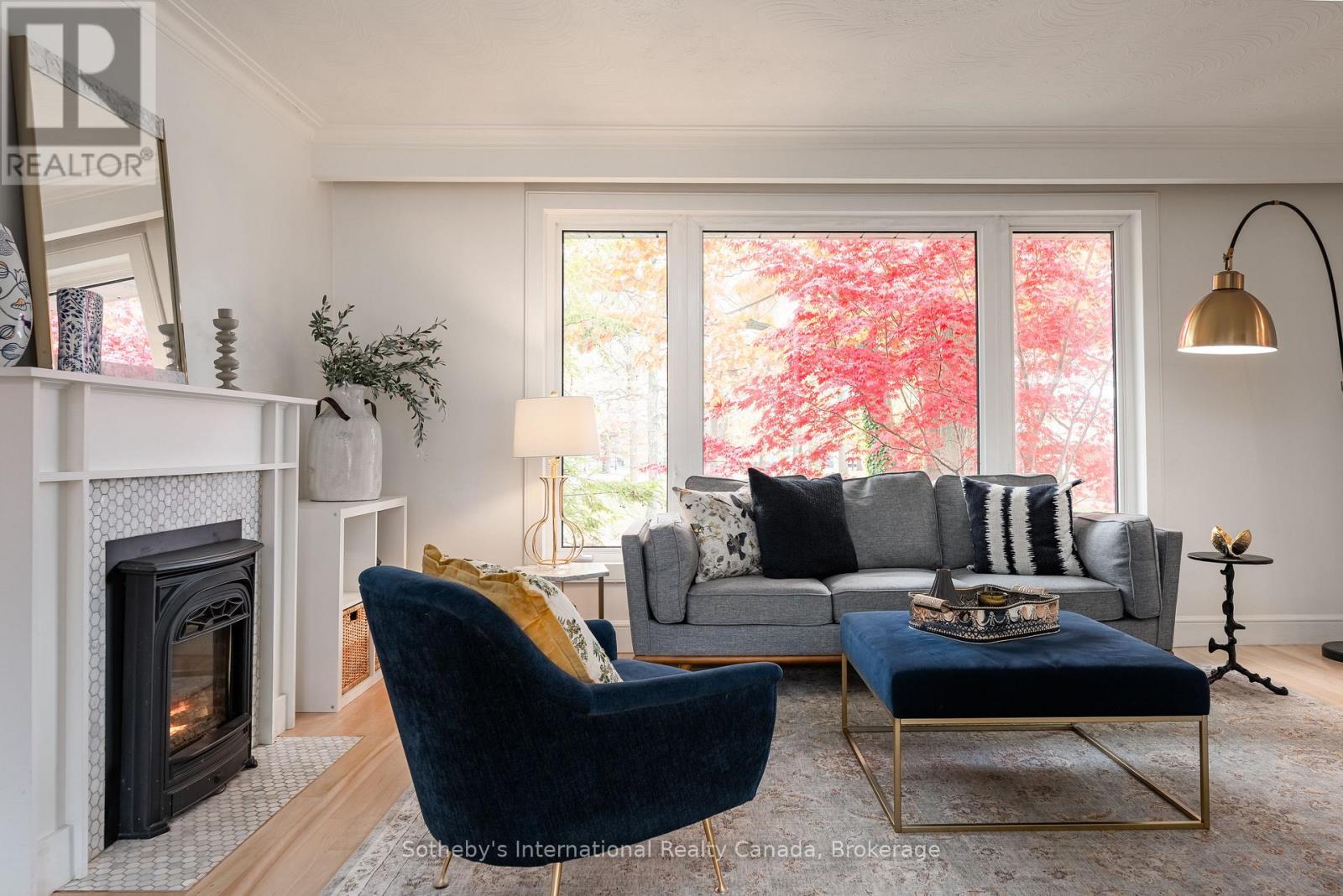 71 North Forster Park Drive, Oakville, Ontario  L6K 1Z4 - Photo 6 - W13021096