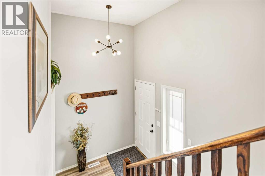 60 Garden Road, Lacombe, Alberta  T4L 2P1 - Photo 2 - A2303276