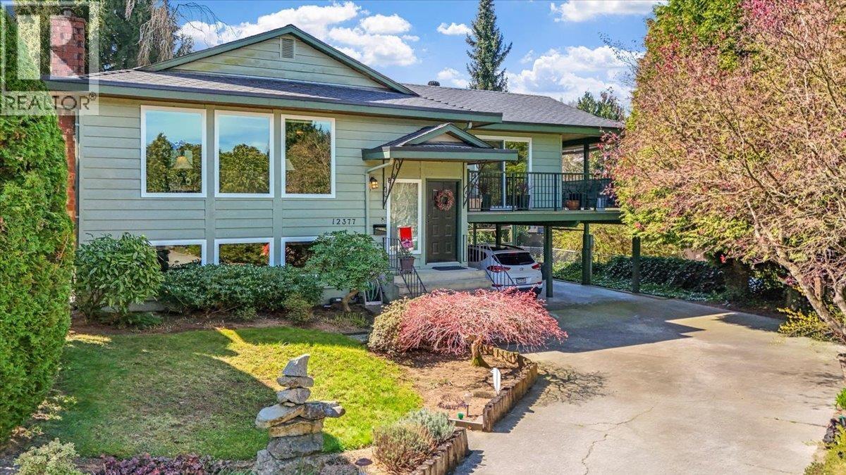 12377 Dawson Place, Maple Ridge, British Columbia  V4R 2L6 - Photo 2 - R3113328