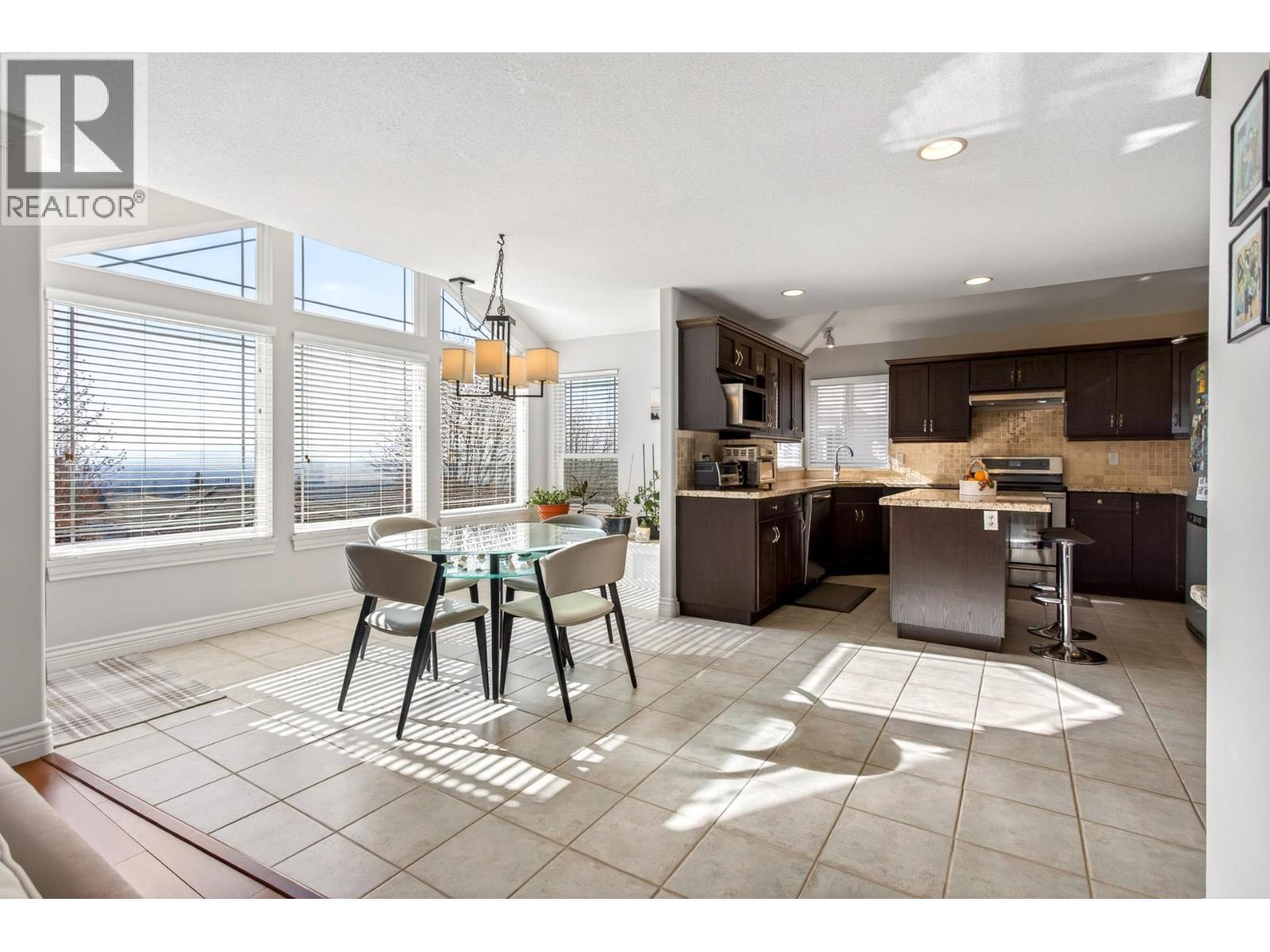 1671 Mallard Crescent, Coquitlam, British Columbia  V3E 3C7 - Photo 10 - R3113358