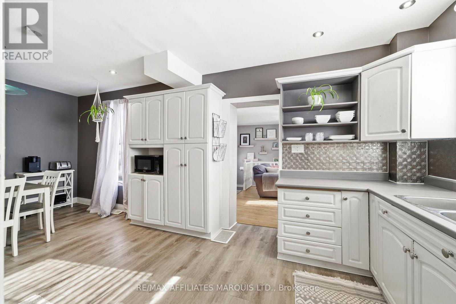 409 Marlborough Street N, Cornwall, Ontario  K6H 4A5 - Photo 2 - X12947504