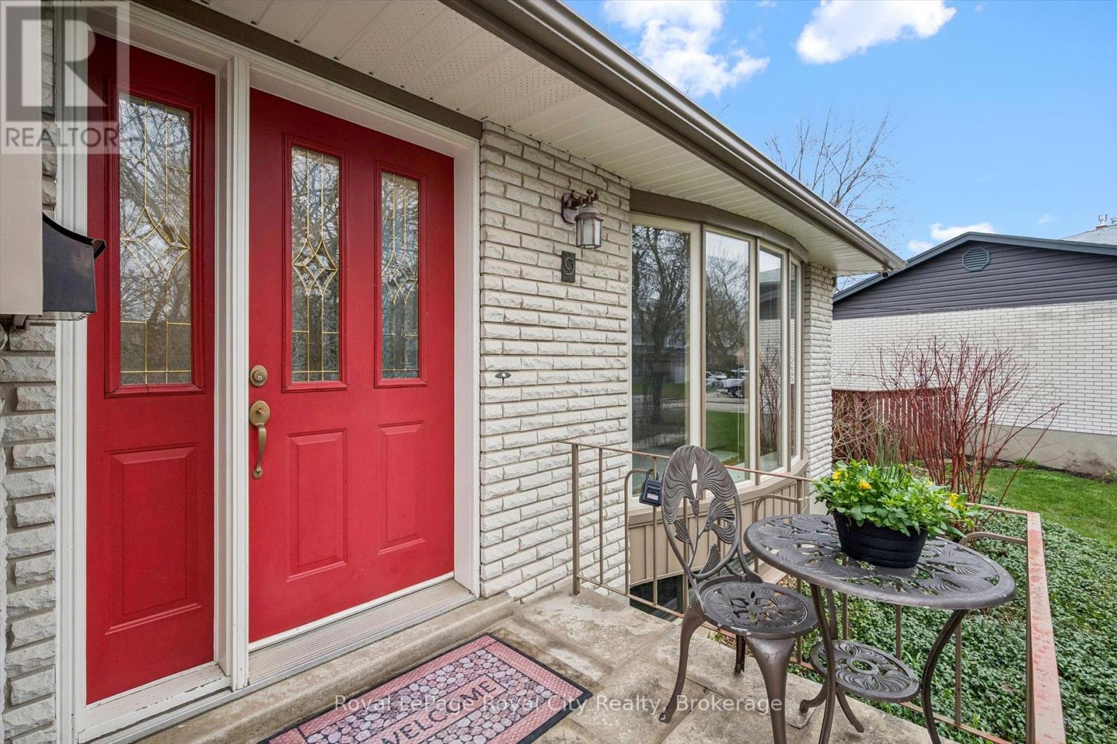 9 Skye Place, Guelph, Ontario  N1G 1M5 - Photo 3 - X13021134