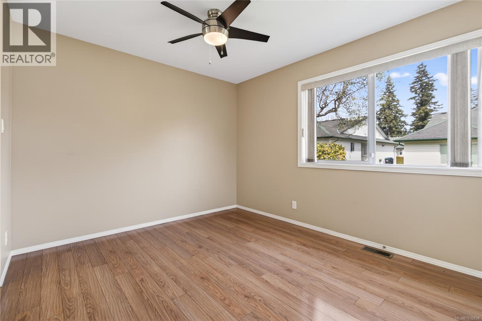 8 1855 Willemar Ave, Courtenay, British Columbia  V9N 3M5 - Photo 21 - 1032838