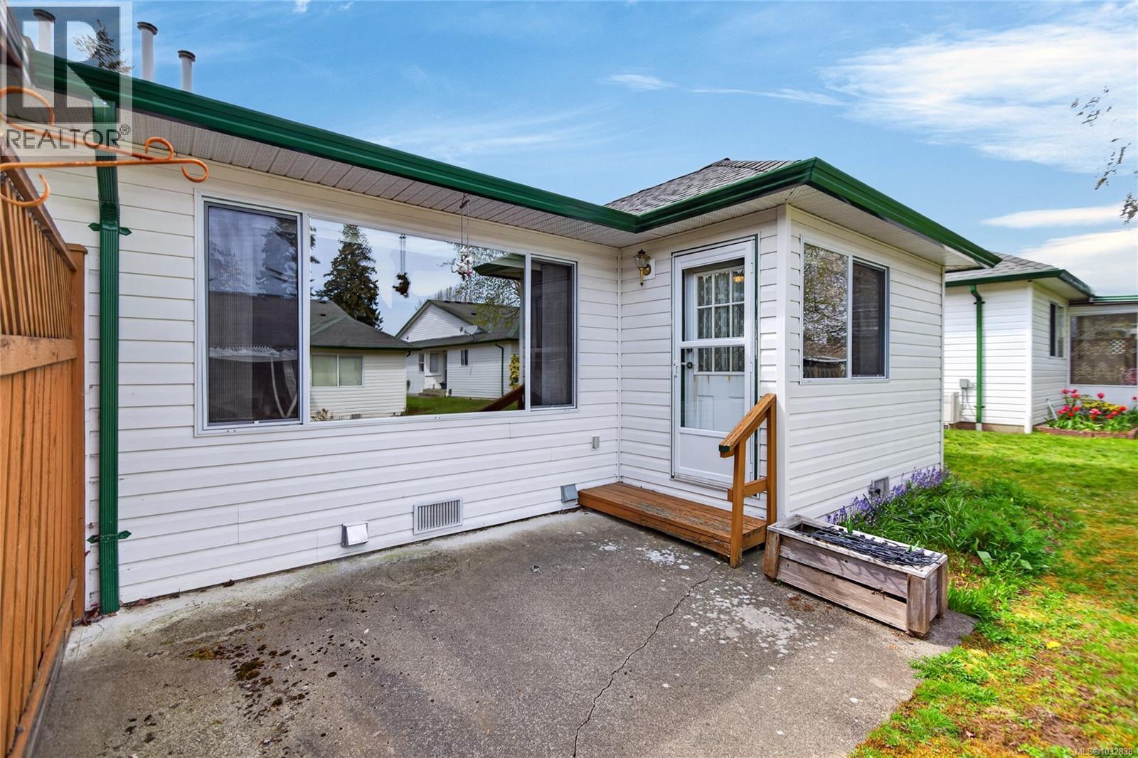 8 1855 Willemar Ave, Courtenay, British Columbia  V9N 3M5 - Photo 36 - 1032838