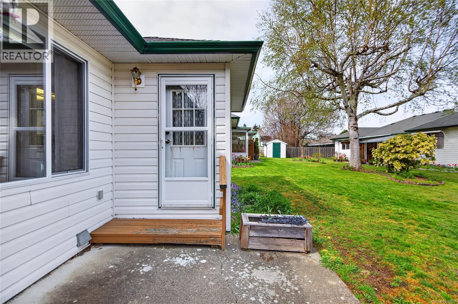 8 1855 Willemar Ave, Courtenay, British Columbia  V9N 3M5 - Photo 38 - 1032838