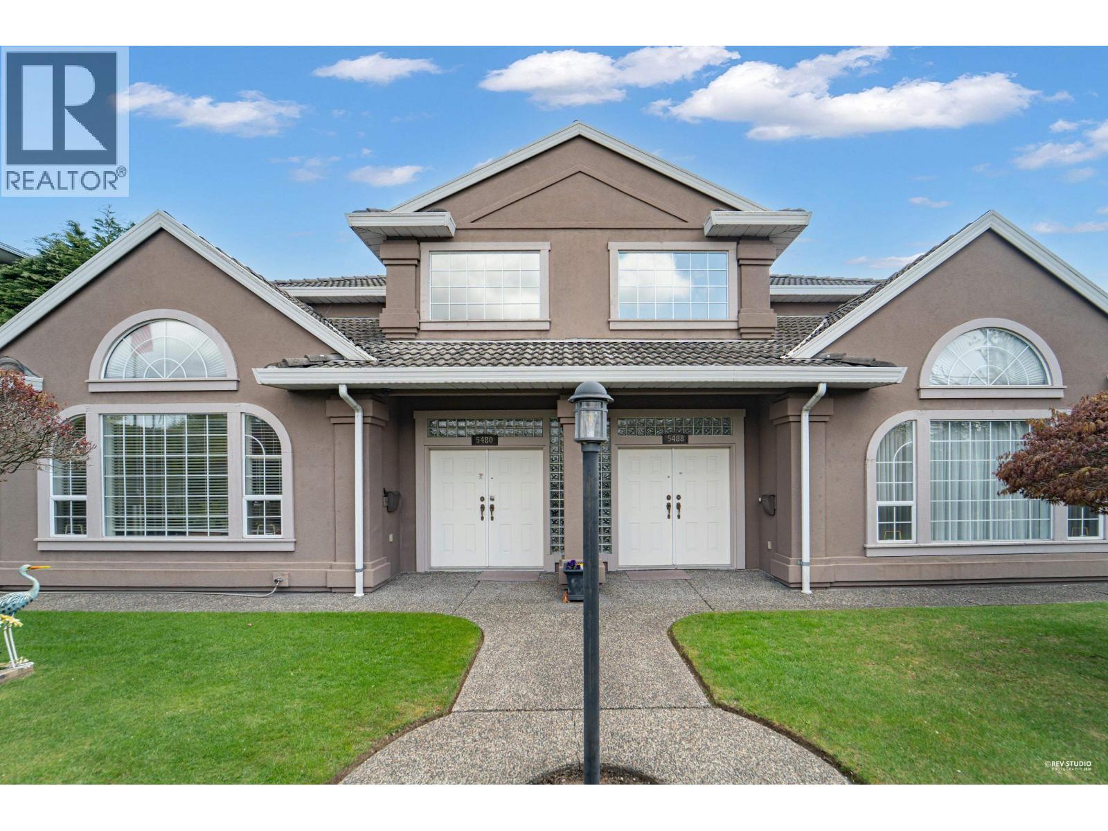 5480 CAMBIE STREET, Vancouver, British Columbia