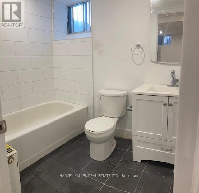 Bsmt - 545 Palmerston Boulevard, Toronto, Ontario  M6G 2P4 - Photo 9 - C13021118