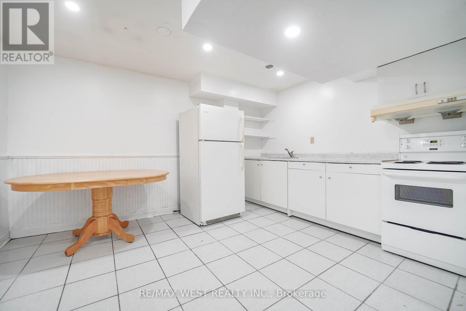 120 Littles Road, Toronto, Ontario  M1B 5G7 - Photo 12 - E13021106