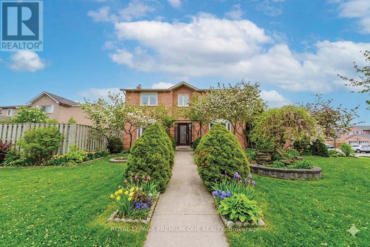 25 Sir Lancelot Court, Caledon, Ontario  L7E 1N3 - Photo 1 - W12965632