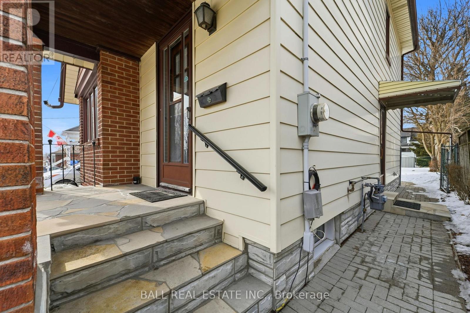 30 Thomas Street, Oshawa, Ontario  L1H 3W5 - Photo 6 - E13020684