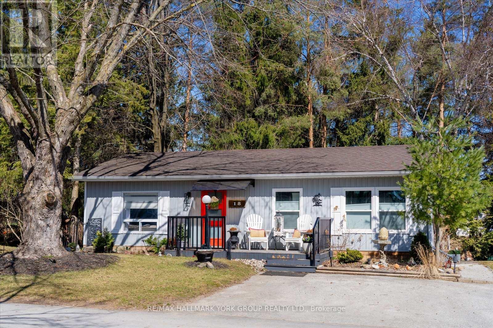 18 Cherrywood Lane, Innisfil, Ontario  L9S 1M6 - Photo 3 - N13021056