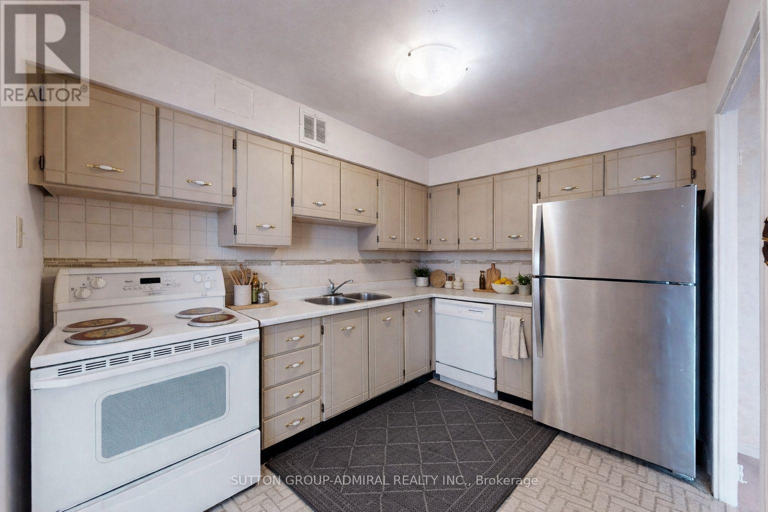 1011 - 80 Inverlochy Boulevard, Markham, Ontario  L3T 4P3 - Photo 7 - N13021066