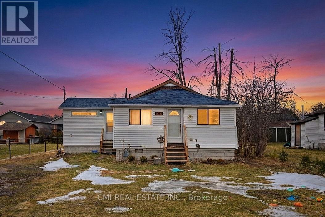 795 Third Avenue, Georgina, Ontario  L0E 1S0 - Photo 1 - N13021126