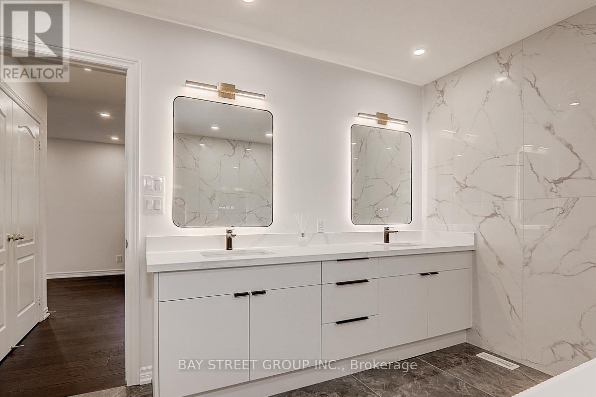 201 Bilbrough Street, Aurora, Ontario  L4G 7X1 - Photo 17 - N13021148