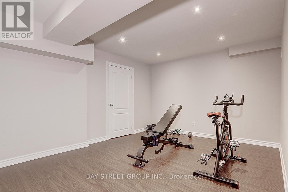 201 Bilbrough Street, Aurora, Ontario  L4G 7X1 - Photo 24 - N13021148