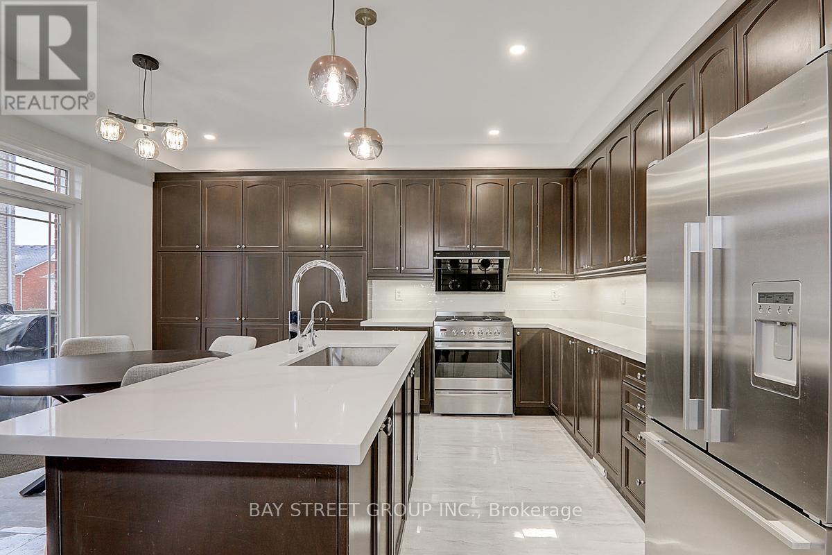 201 Bilbrough Street, Aurora, Ontario  L4G 7X1 - Photo 9 - N13021148