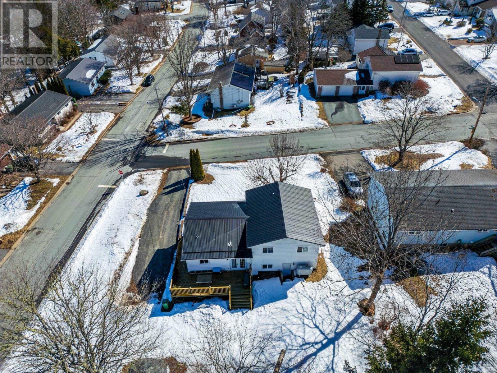 2 Pinecrest Boulevard, Bridgewater, Nova Scotia  B4V 3R4 - Photo 10 - 202604424