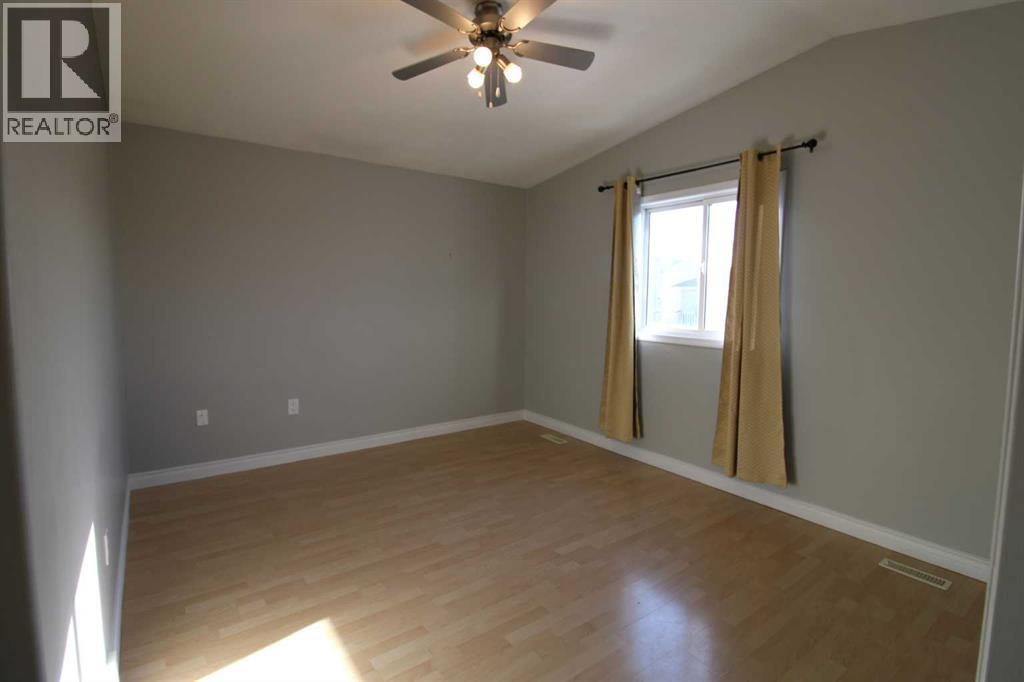 9217 94 Avenue, Grande Prairie, Alberta  T8V 7R9 - Photo 8 - A2287205