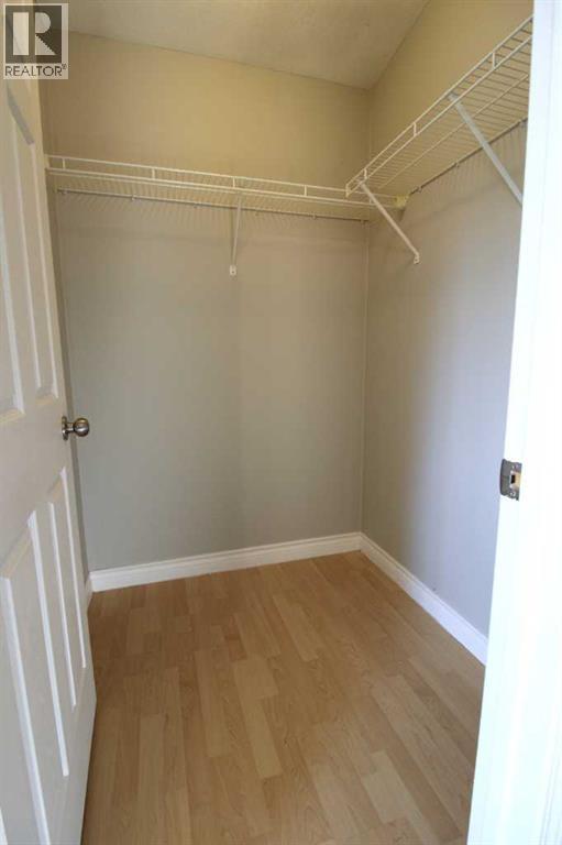 9217 94 Avenue, Grande Prairie, Alberta  T8V 7R9 - Photo 11 - A2287205