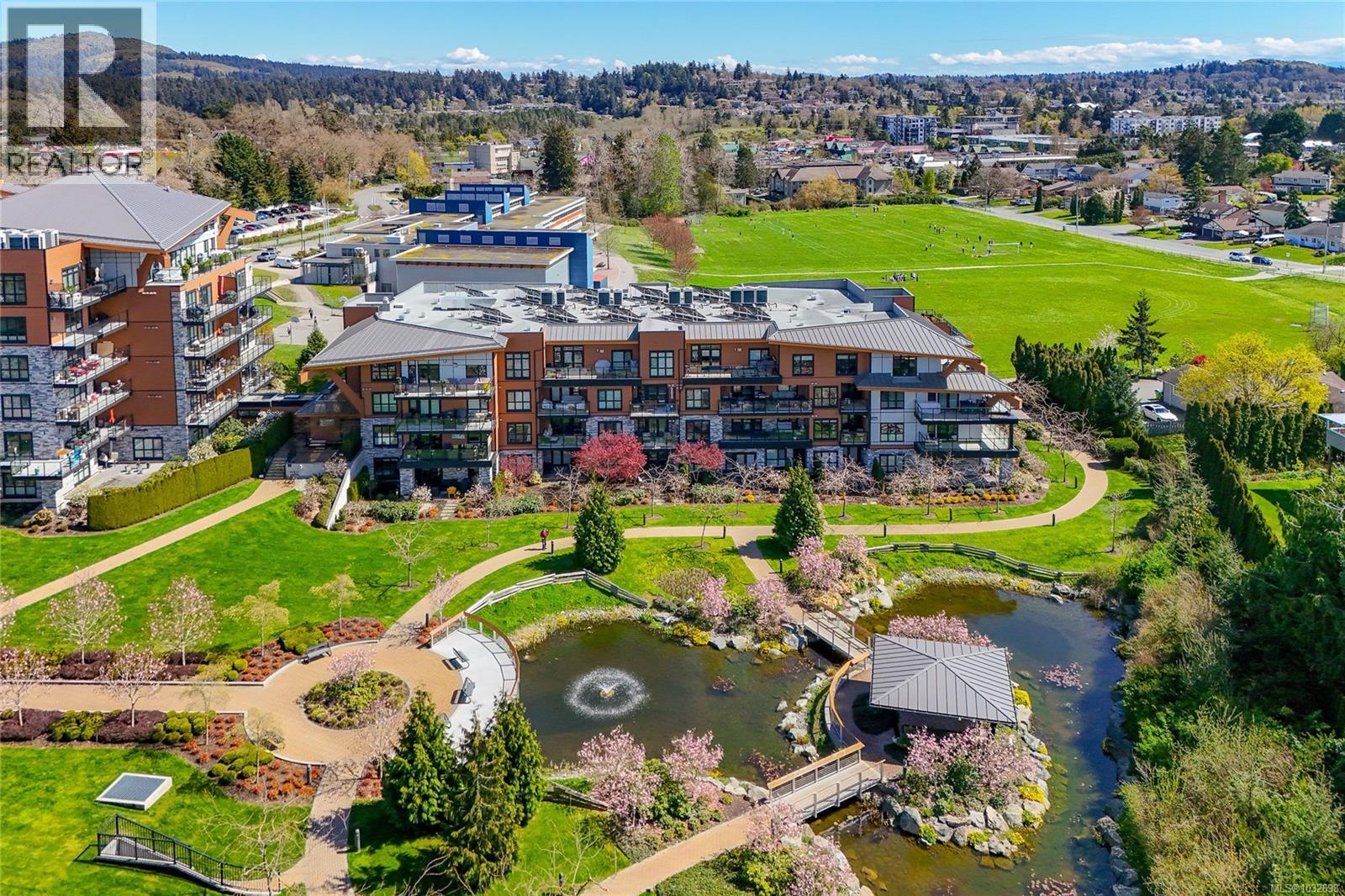 105 745 Travino Lane, Saanich, British Columbia  V8Z 0E5 - Photo 1 - 1032698