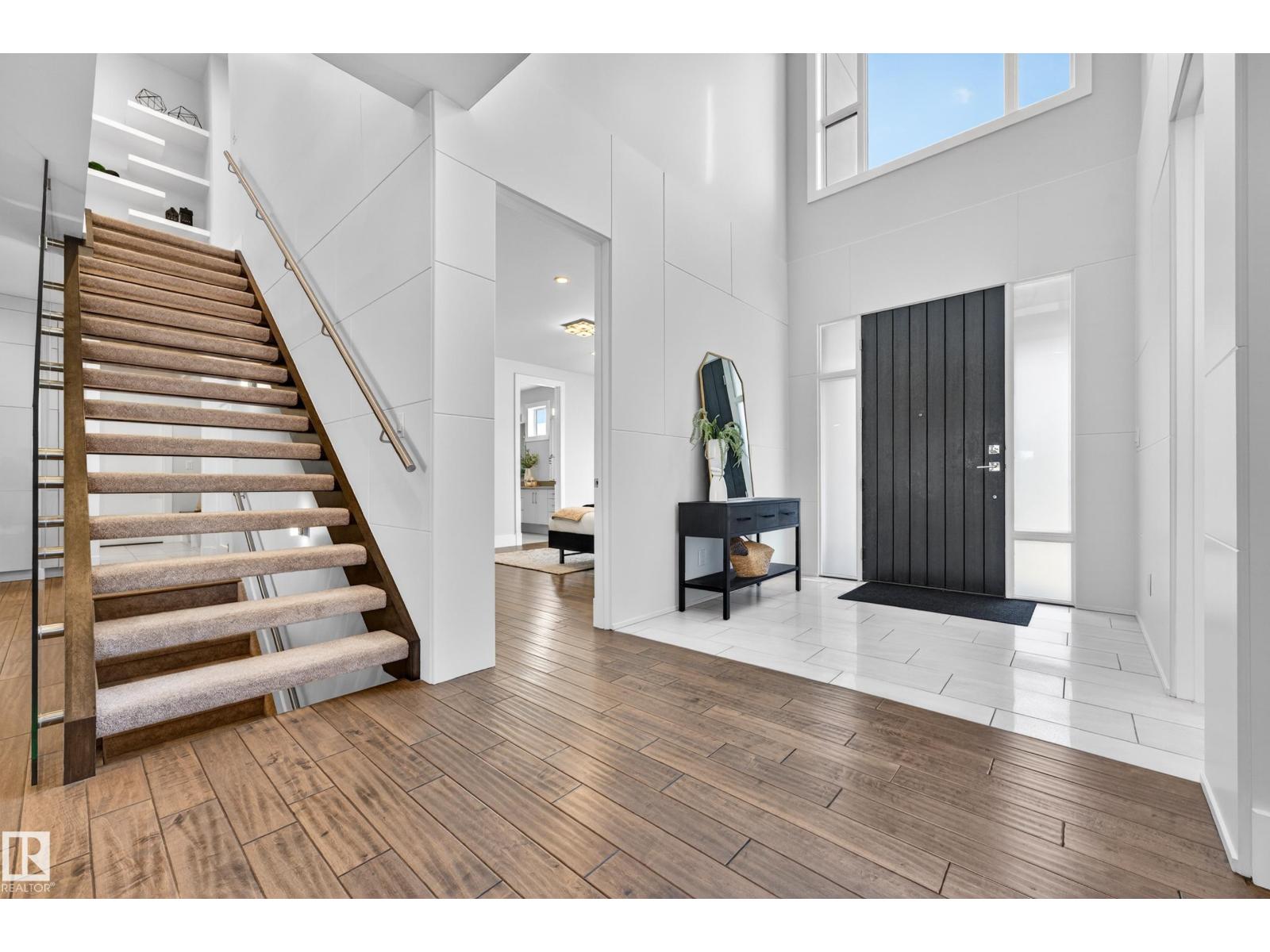 14132 97 Av Nw, Edmonton, Alberta  T5N 0C9 - Photo 2 - E4483191