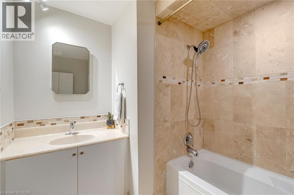 2185 Fairchild Boulevard Unit# 5, Burlington, Ontario  L7P 3P6 - Photo 22 - 40821238