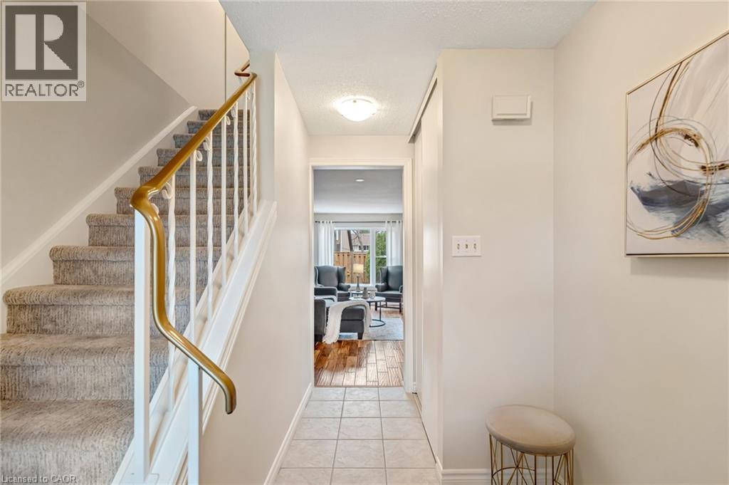 2185 Fairchild Boulevard Unit# 5, Burlington, Ontario  L7P 3P6 - Photo 5 - 40821238