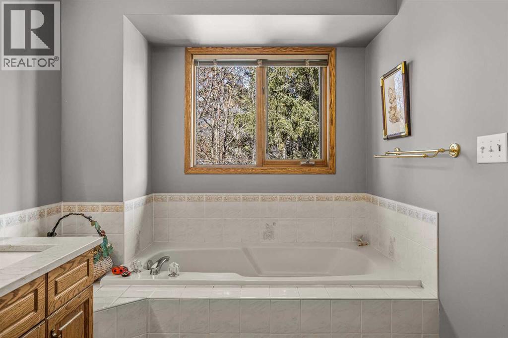 A, 349 Otter Street, Banff, Alberta  T1L 1C4 - Photo 33 - A2296278