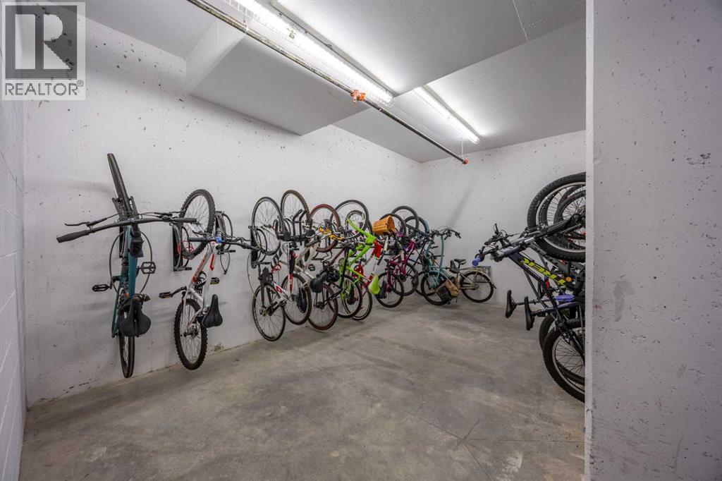 306, 45 Aspenmont Heights Sw, Calgary, Alberta  T3H 0E6 - Photo 33 - A2301733