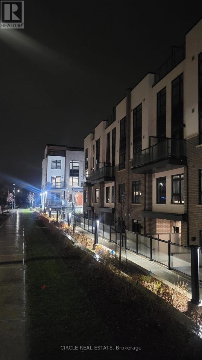 127 - 1569 Rose Way, Milton, Ontario  L9T 7E7 - Photo 4 - W13021040