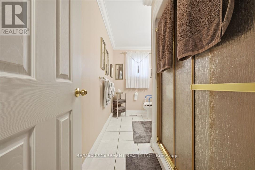 1149 Dowland Crescent, Burlington, Ontario  L7T 4C7 - Photo 16 - W13021064