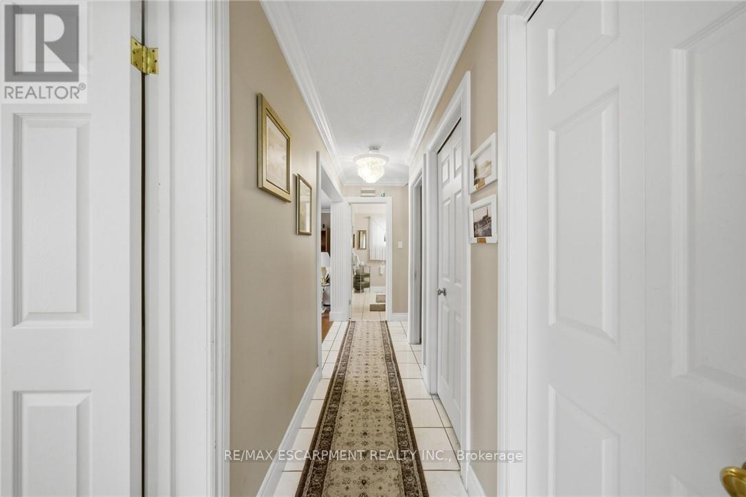 1149 Dowland Crescent, Burlington, Ontario  L7T 4C7 - Photo 25 - W13021064