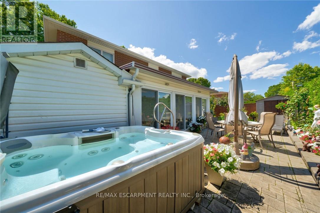 1149 Dowland Crescent, Burlington, Ontario  L7T 4C7 - Photo 47 - W13021064