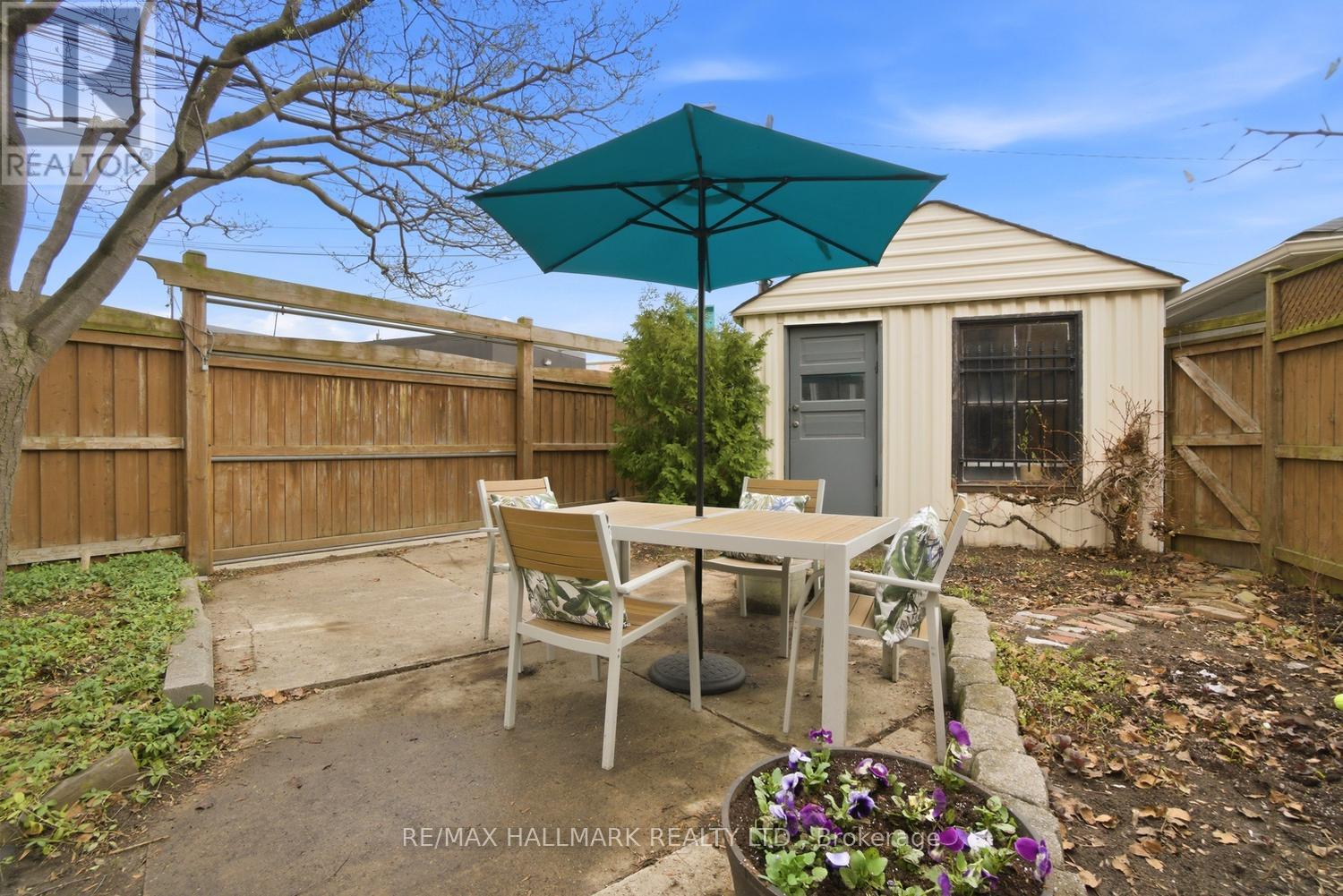 263 Humbercrest Boulevard, Toronto, Ontario  M6S 4L5 - Photo 15 - W13021110