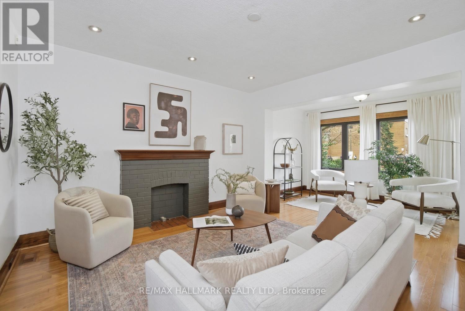 263 Humbercrest Boulevard, Toronto, Ontario  M6S 4L5 - Photo 2 - W13021110