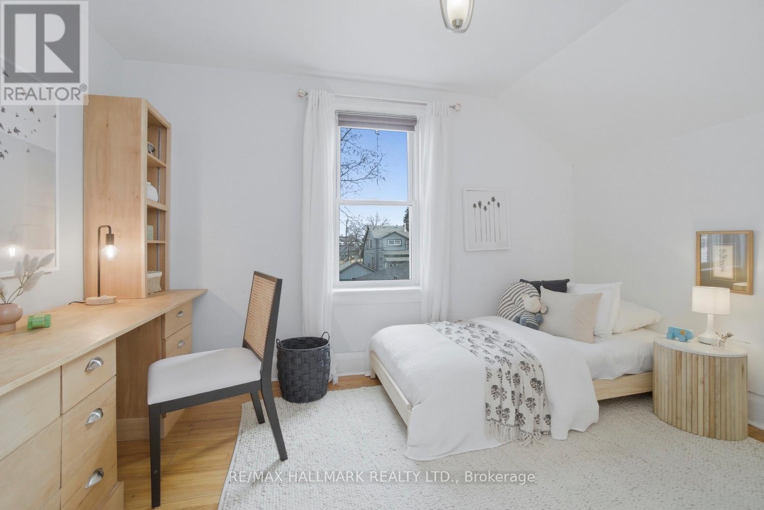 263 Humbercrest Boulevard, Toronto, Ontario  M6S 4L5 - Photo 9 - W13021110