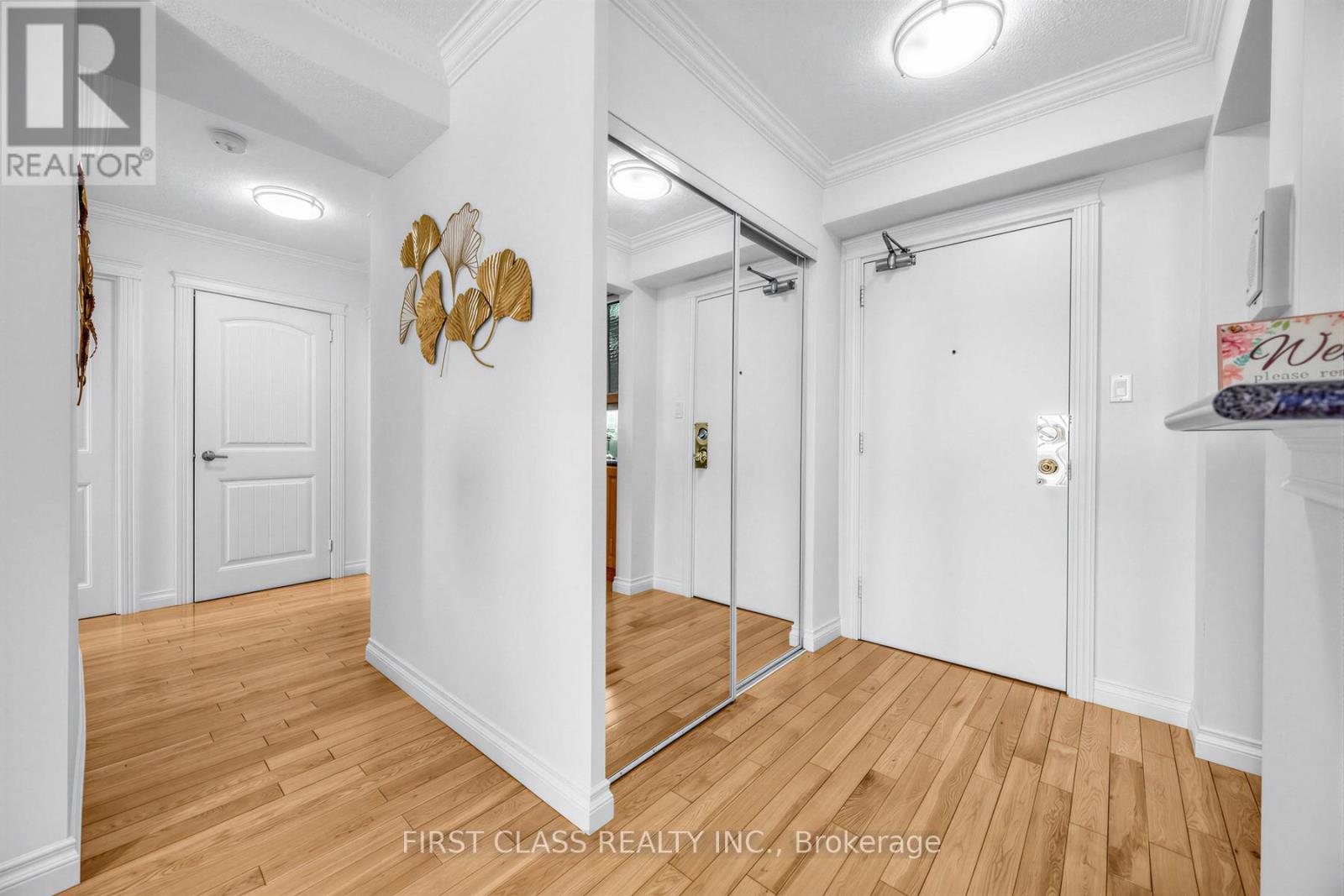 1007 - 362 The East Mall Road, Toronto, Ontario  M9B 6C4 - Photo 4 - W13021114