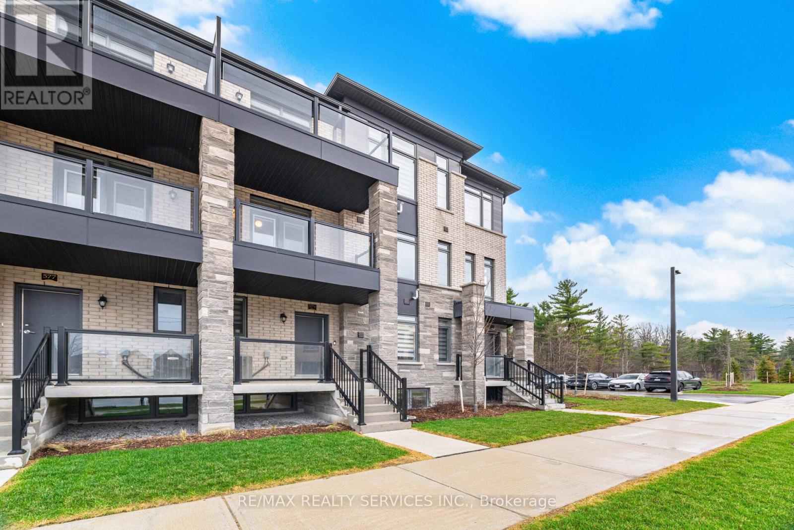 581 Tim Manley Avenue S, Caledon, Ontario  L7C 4P3 - Photo 4 - W13021138