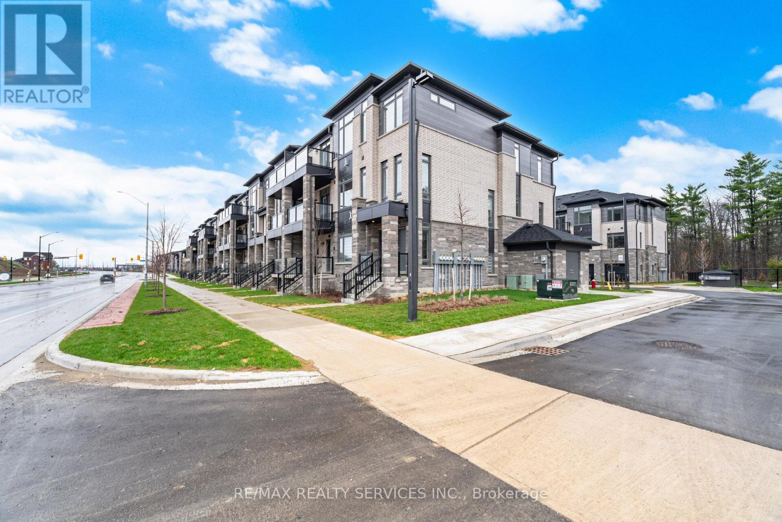 581 Tim Manley Avenue S, Caledon, Ontario  L7C 4P3 - Photo 5 - W13021138