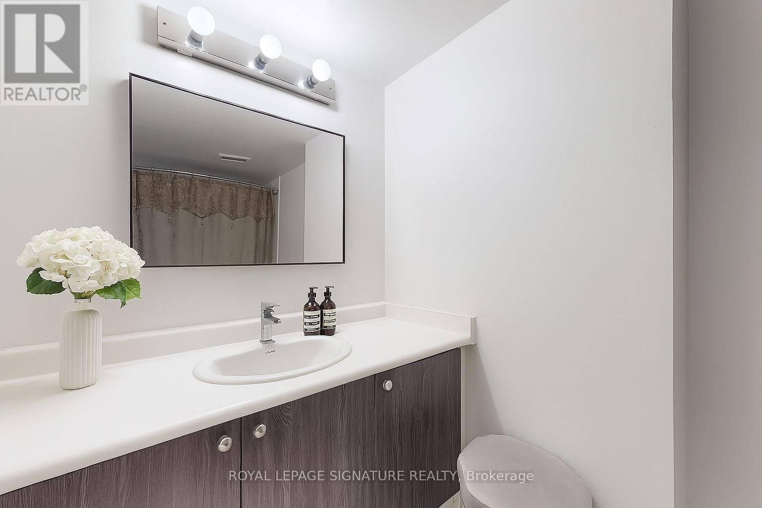 702 - 250 Manitoba Street, Toronto, Ontario  M8Y 4G8 - Photo 7 - W13021168