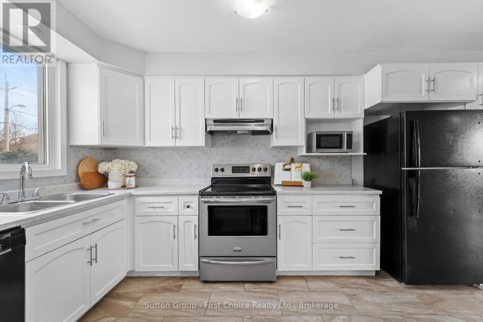 282 Church Street S, St. Marys, Ontario  N4X 1B9 - Photo 6 - X12818426