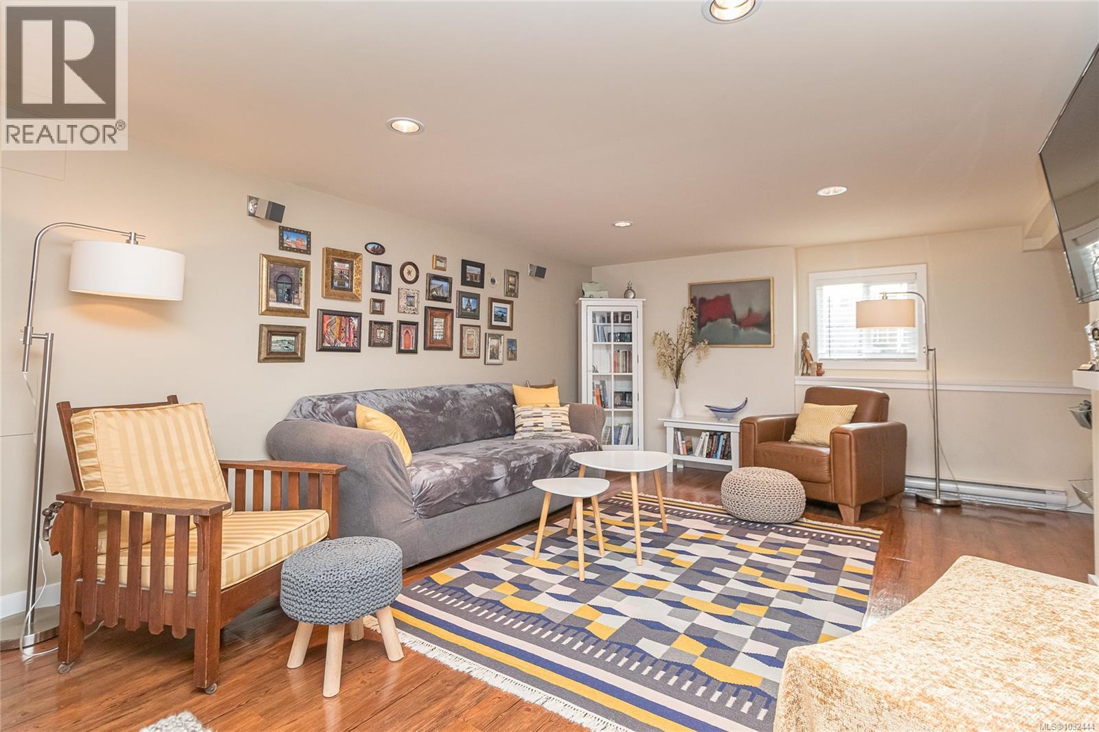 2551 Florence St, Oak Bay, British Columbia  V8R 5E7 - Photo 15 - 1032444